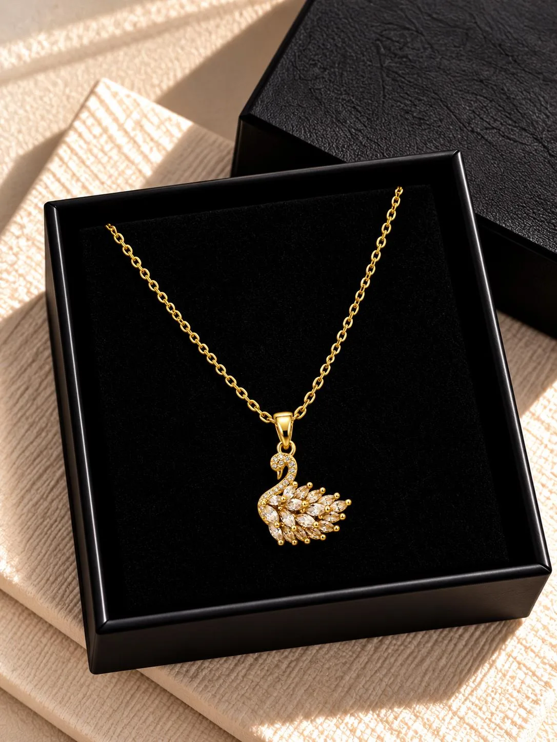 Gold Renk Kuğu Kolye — 2. görsel